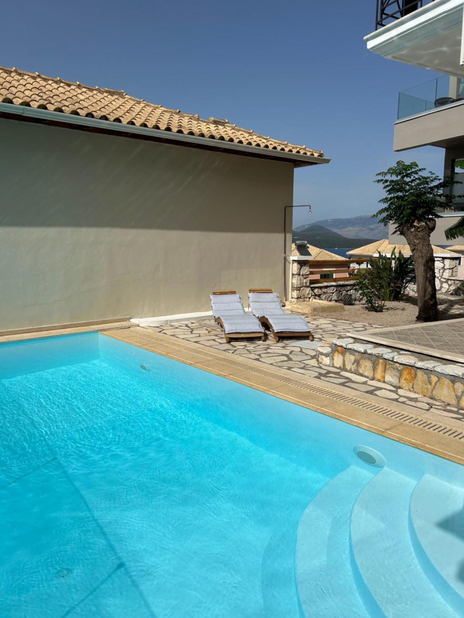 Villa Saint George Nikiana Bagian luar foto